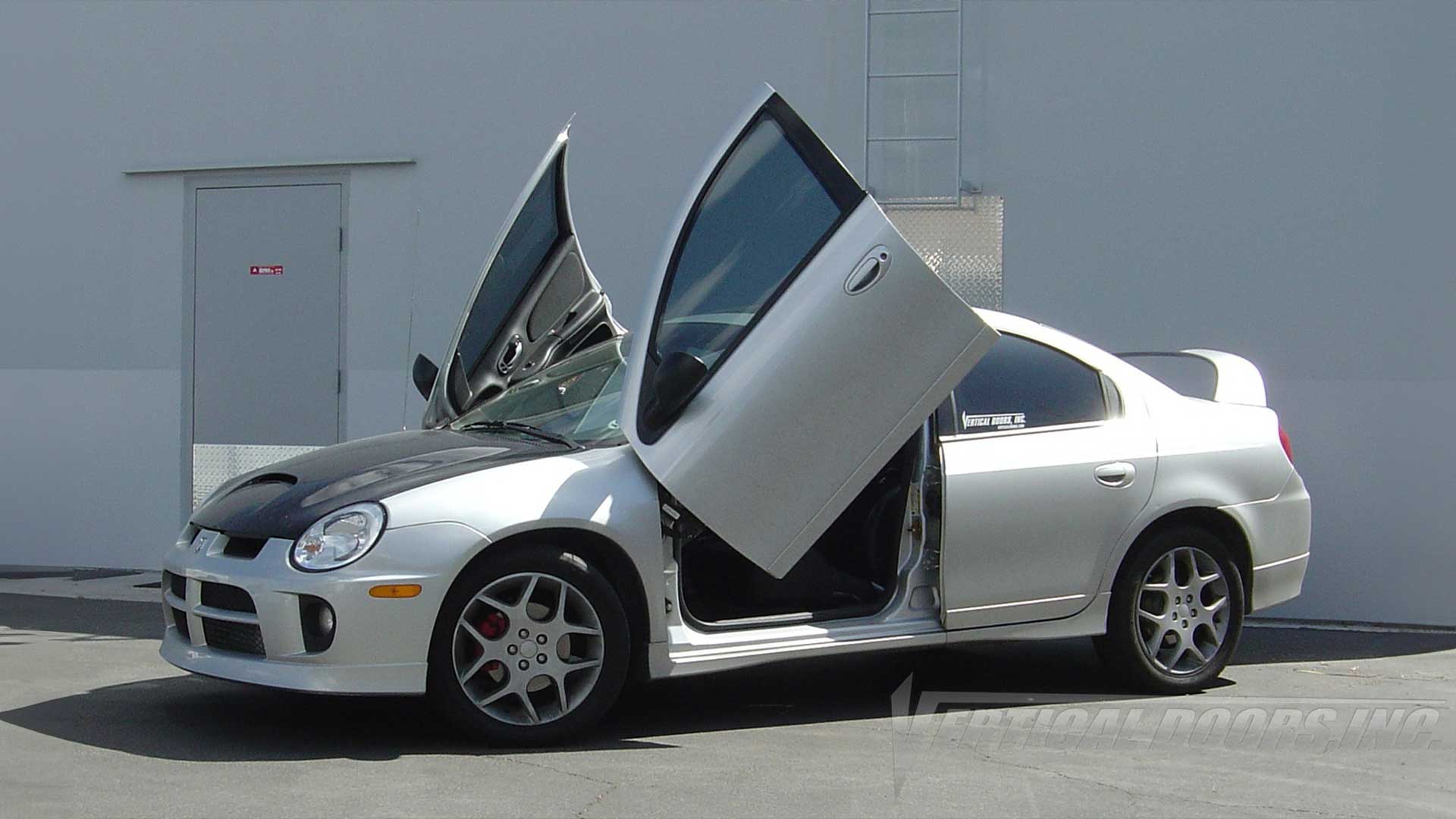 Vertical Doors: Dodge Neon SRT4 2003 – 2005